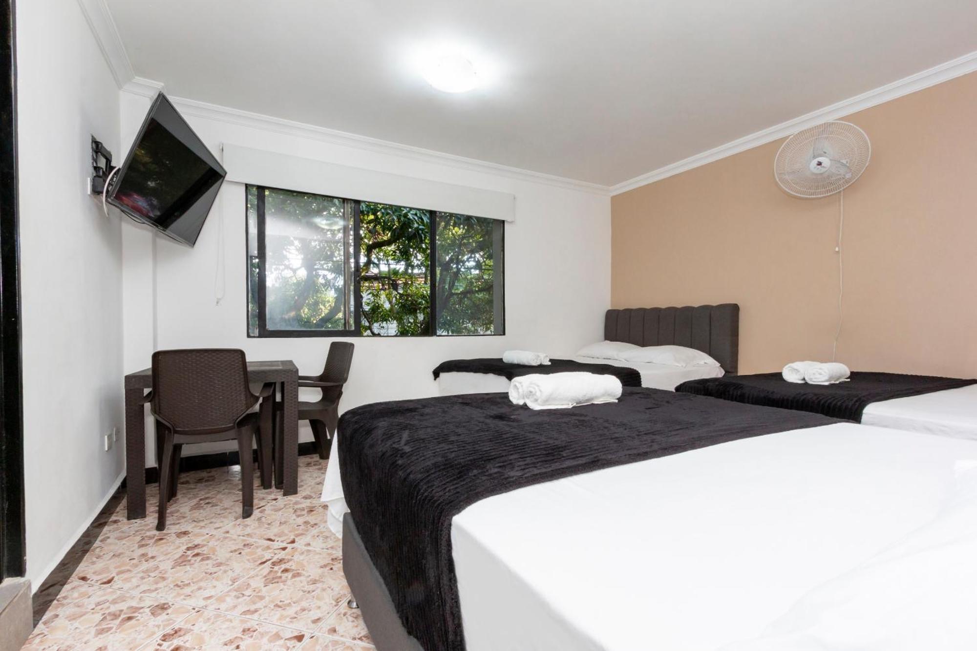 Hotel De Leon Estadio Medellín Eksteriør billede